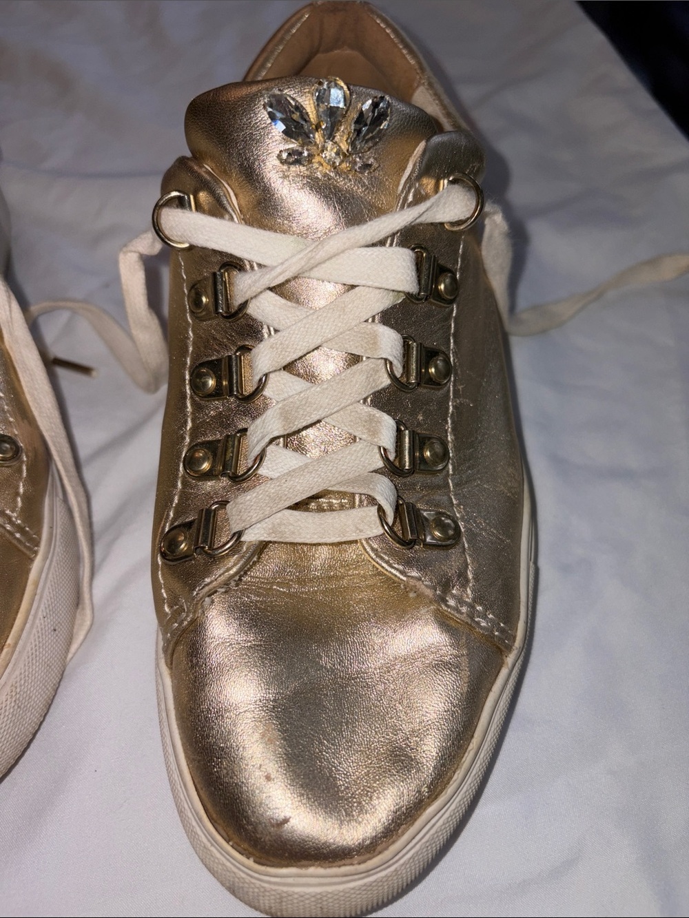 Lilly Pulitzer Metallic Gold Low-Top Sneakers - Picture 3 of 8